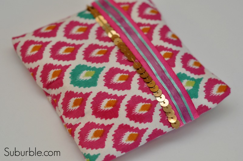 How To Make A DIY Purse Organizer Insert From A Hot Pad