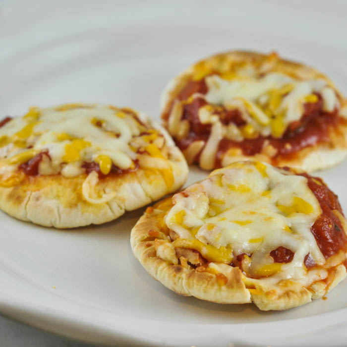 Mini Pizza Bites Recipe -  Suburble.com (1 of 1)