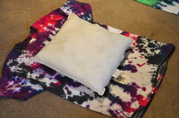 Tie-Dye Pillow Planning - Suburble.com (1 of 1)