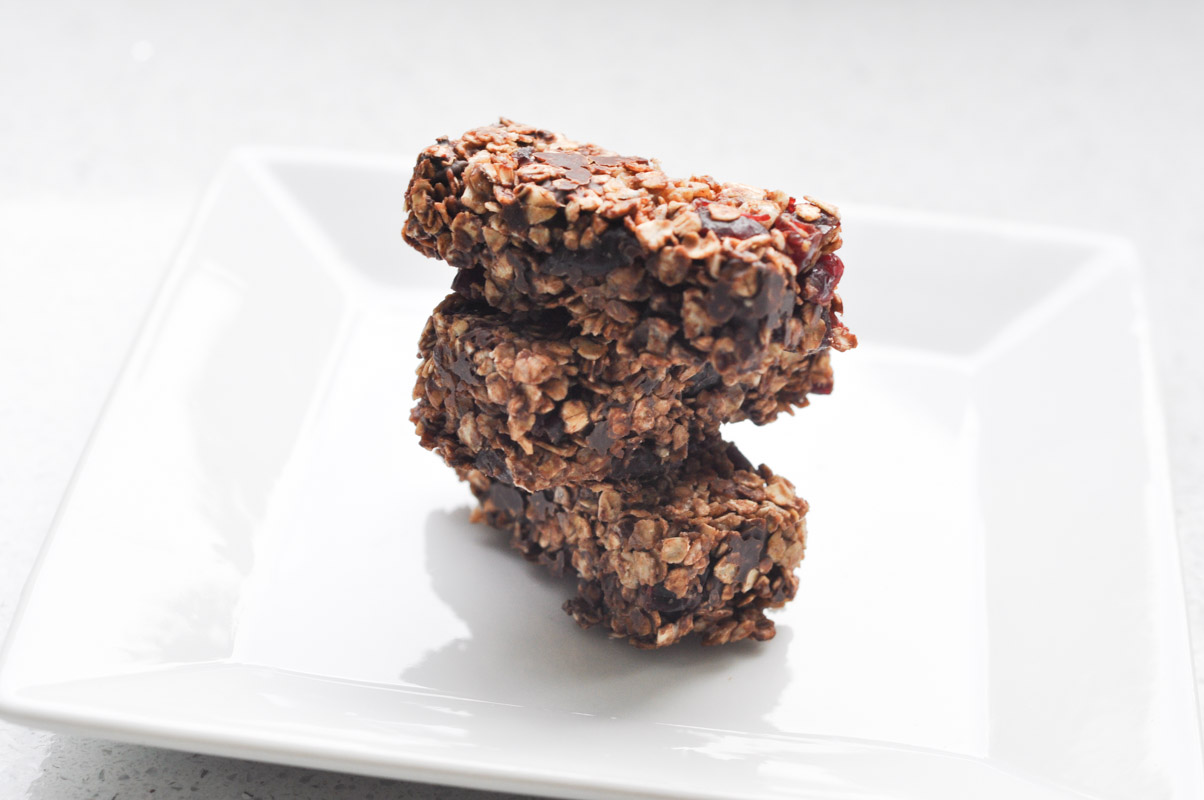 Chocolate Chip and Cranberry Granola Bars-3
