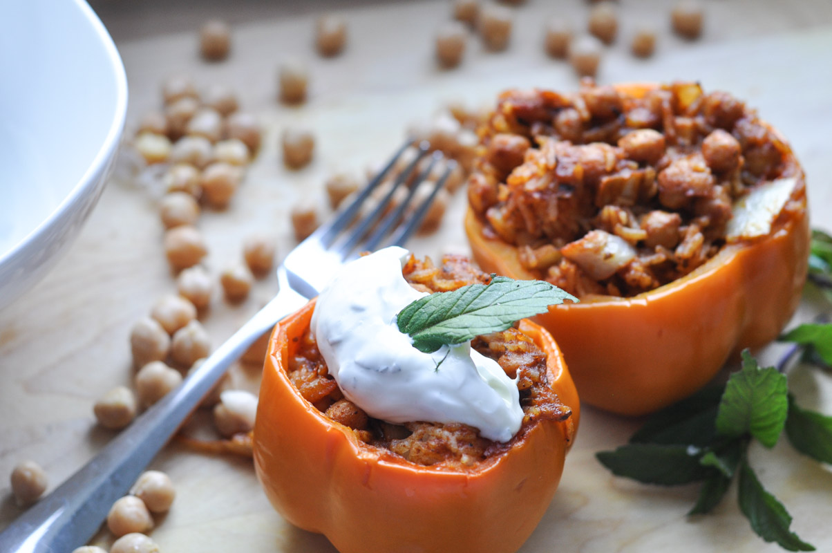 Vegetarian Butter Chicken Stuffed Peppers-3