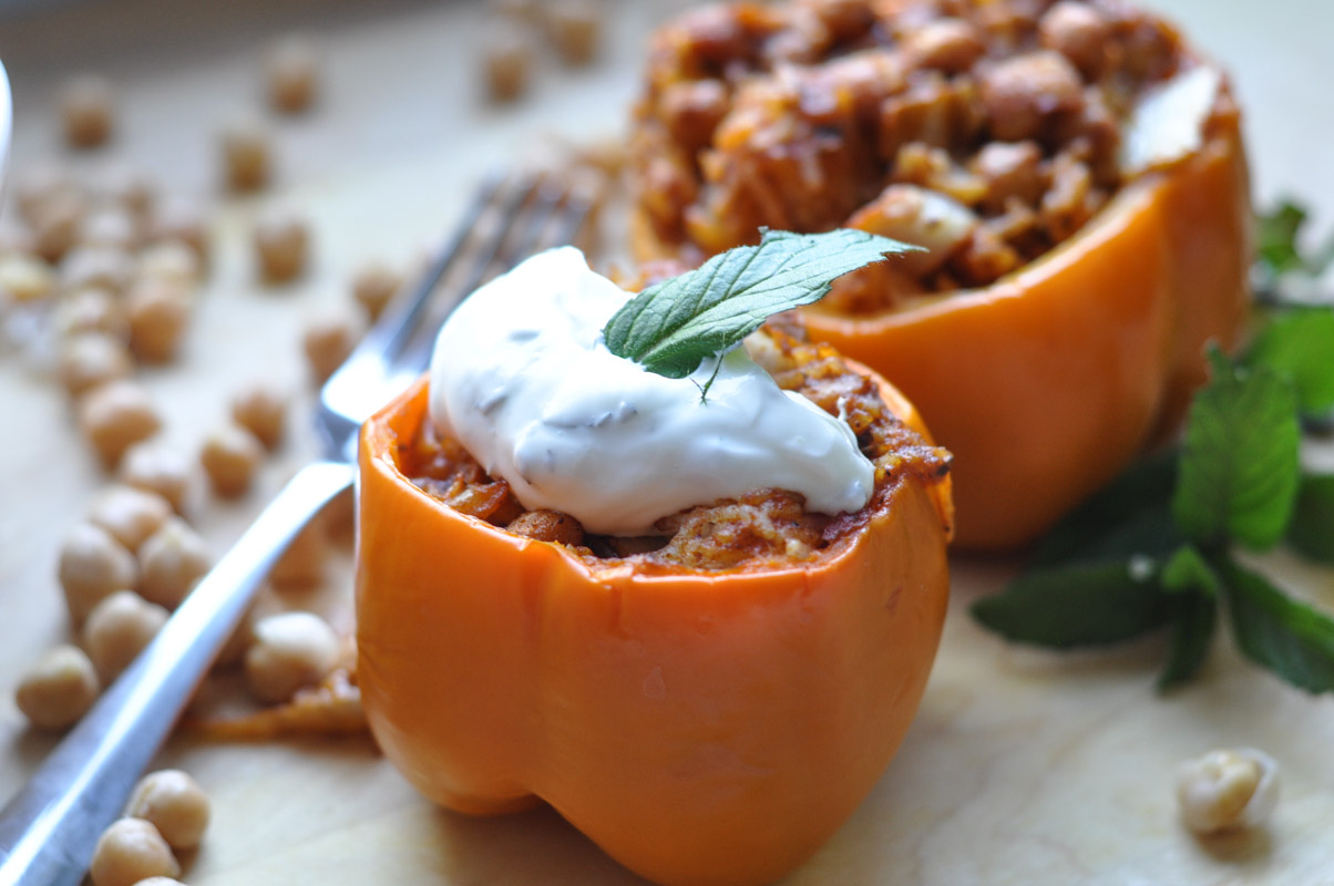 Vegetarian Butter Chicken Stuffed Peppers-4