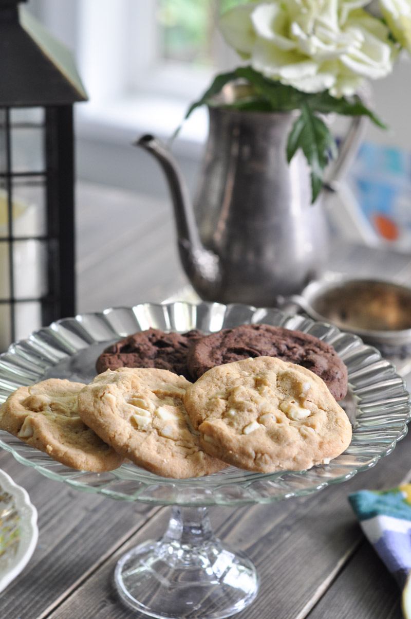 DIY Cakeplates From Thrifted Plates-8