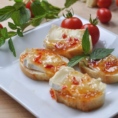 Sweet and Spicy Baked Brie Bites-5