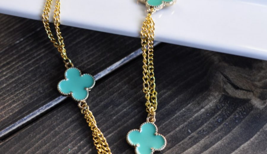 The Clover Necklace