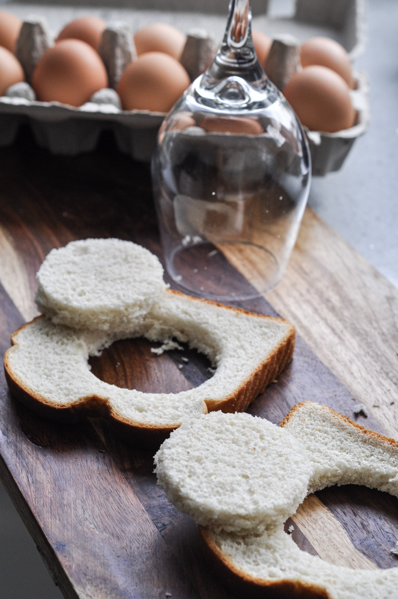 Toad in the Hole - Eggs in Toast Recipe-2