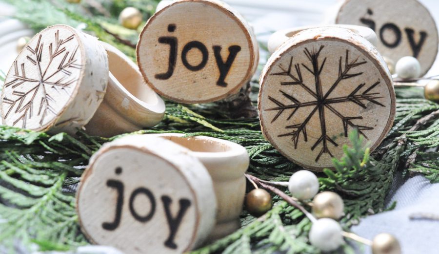 Holiday Wood Slice Napkin Rings